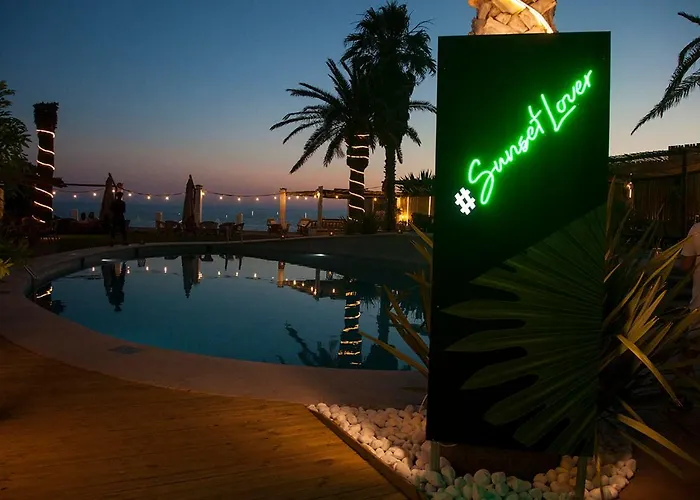 Ritual Sunset Lover Bed and Breakfast 2*